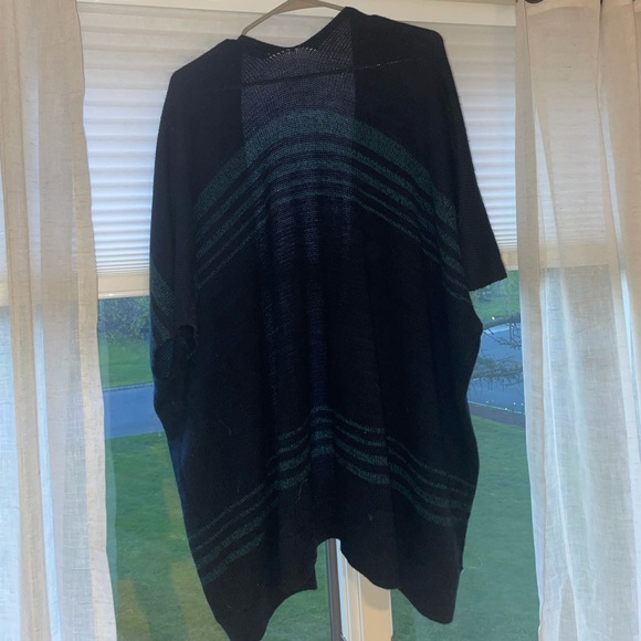 Urban Outfitters Navy Cardigan - Picture 2 of 3